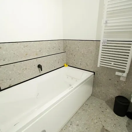 Apartamento Blueprivatespa Latte